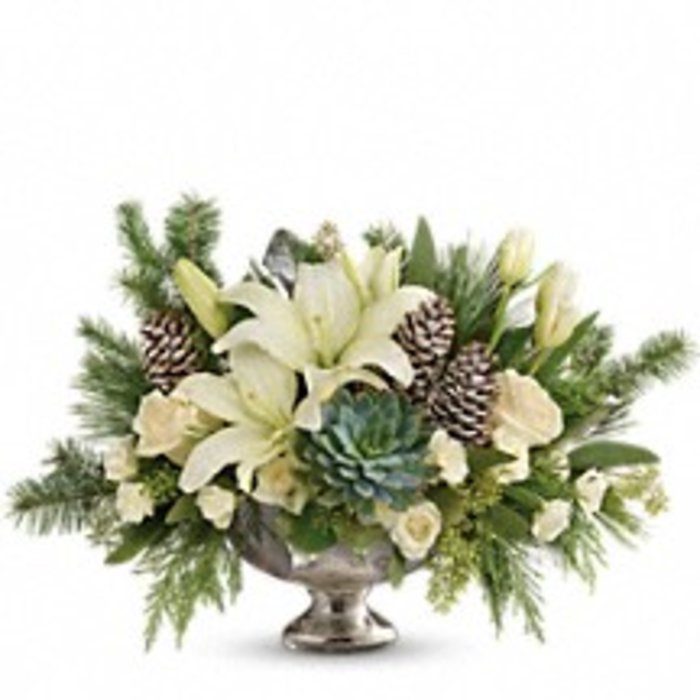 Winter Wilds Centerpiece